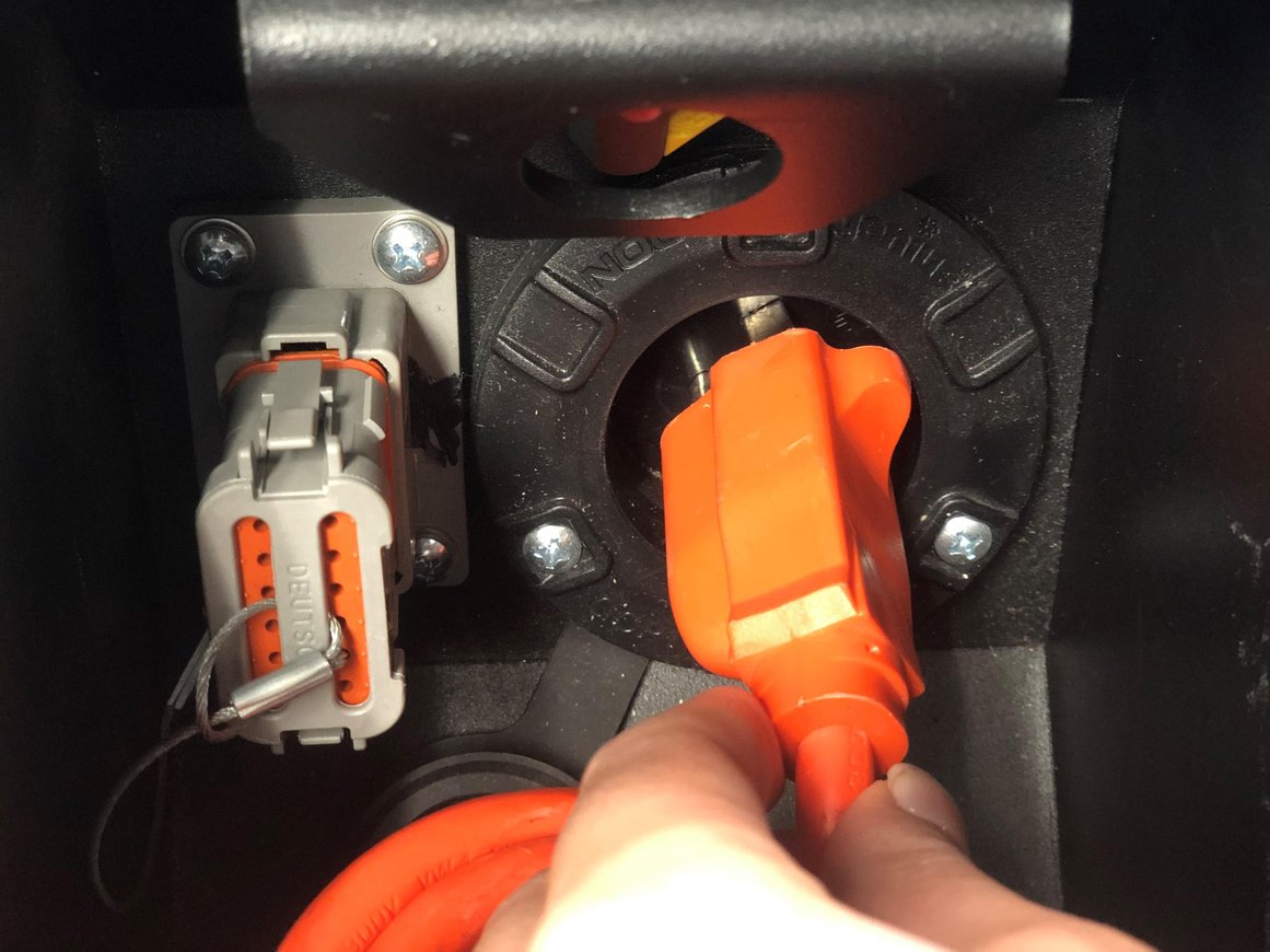 Walkie Pallet Jack Tips 4 Ways to Prevent Power Cord Issues